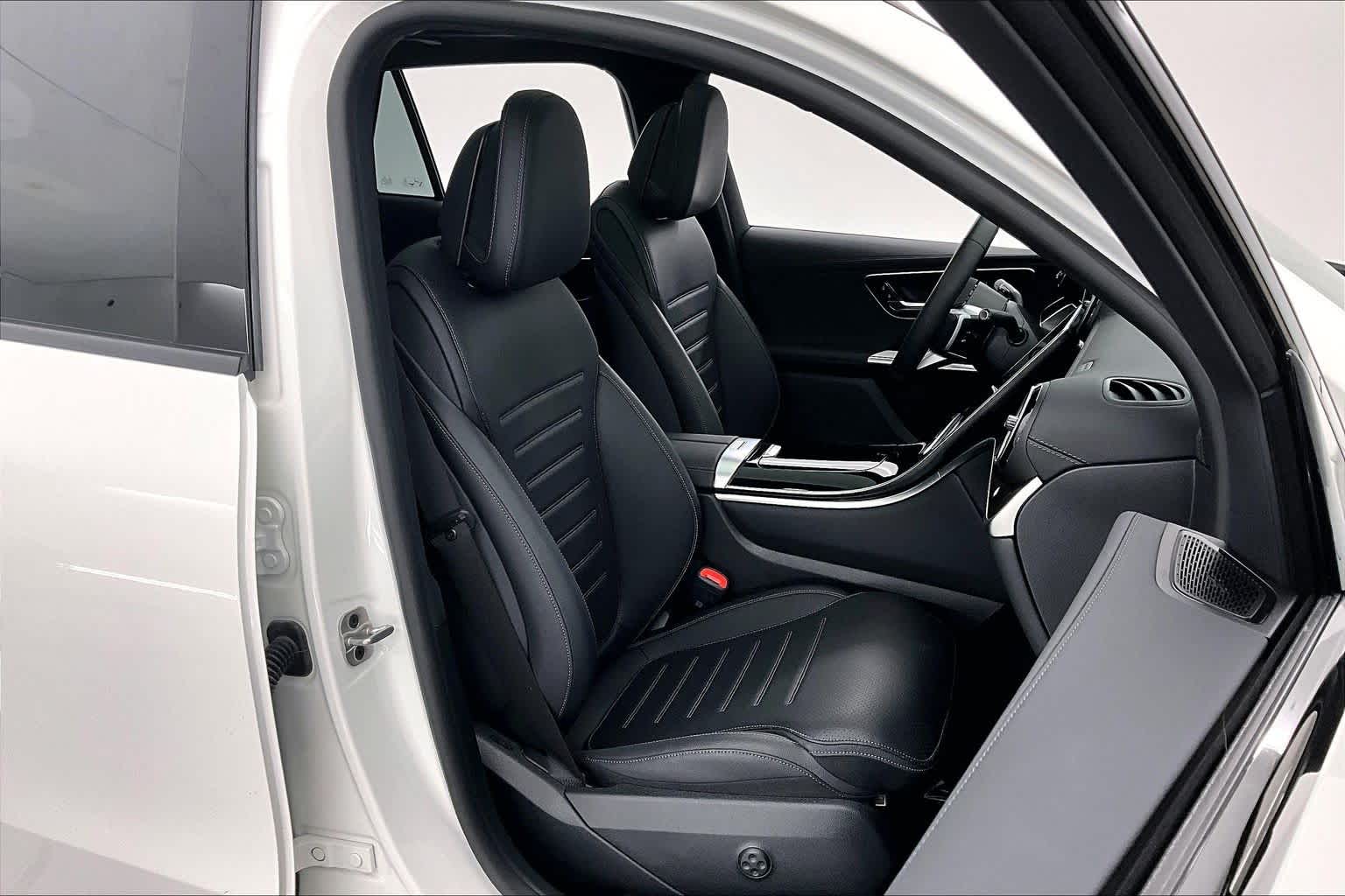 Thumbnail: 2024 Mercedes-Benz GLC - 14