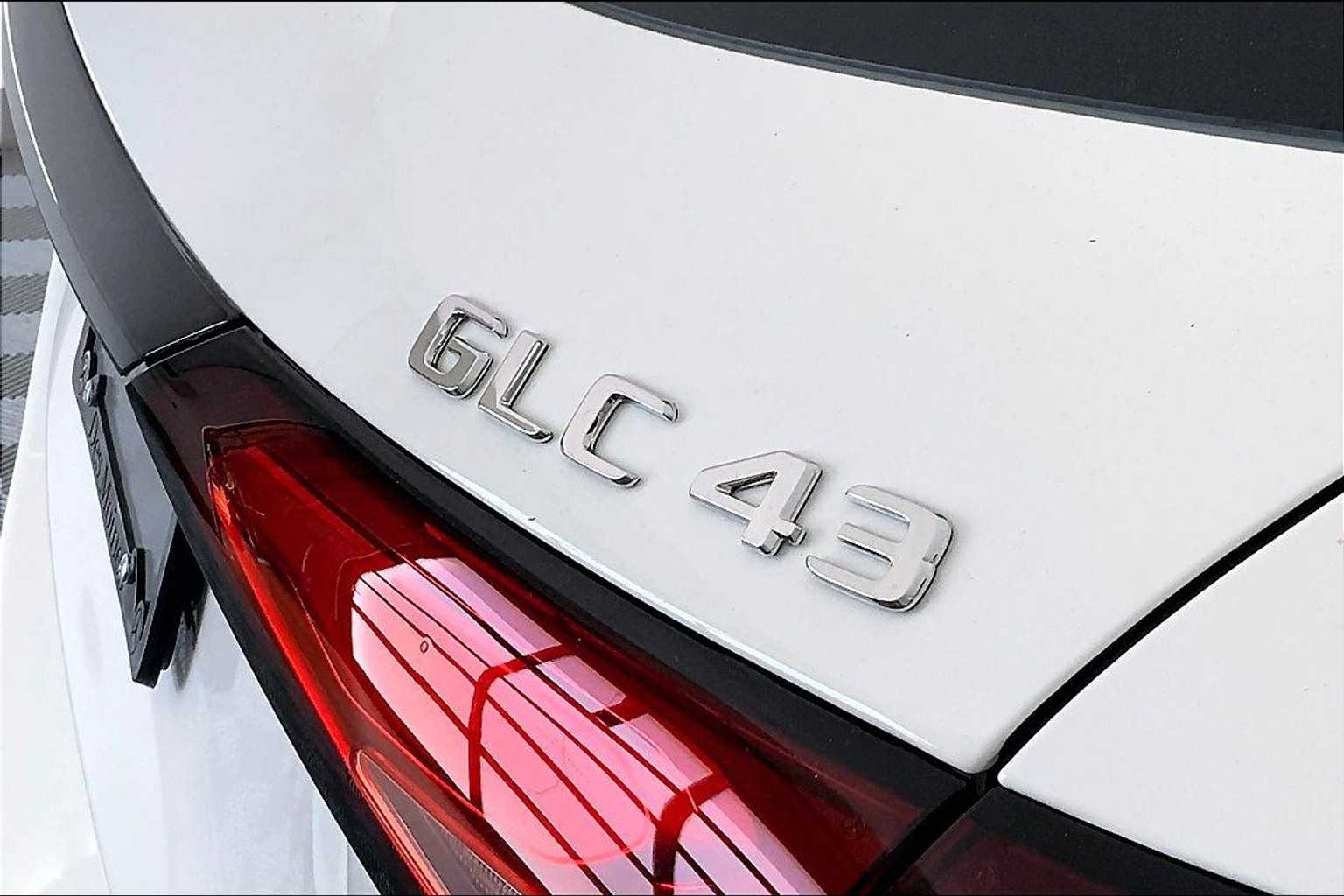 Thumbnail: 2026 Mercedes-Benz GLC - 7