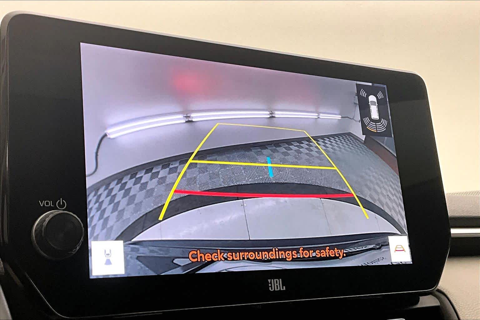 Thumbnail: 2023 Toyota RAV4 - 21