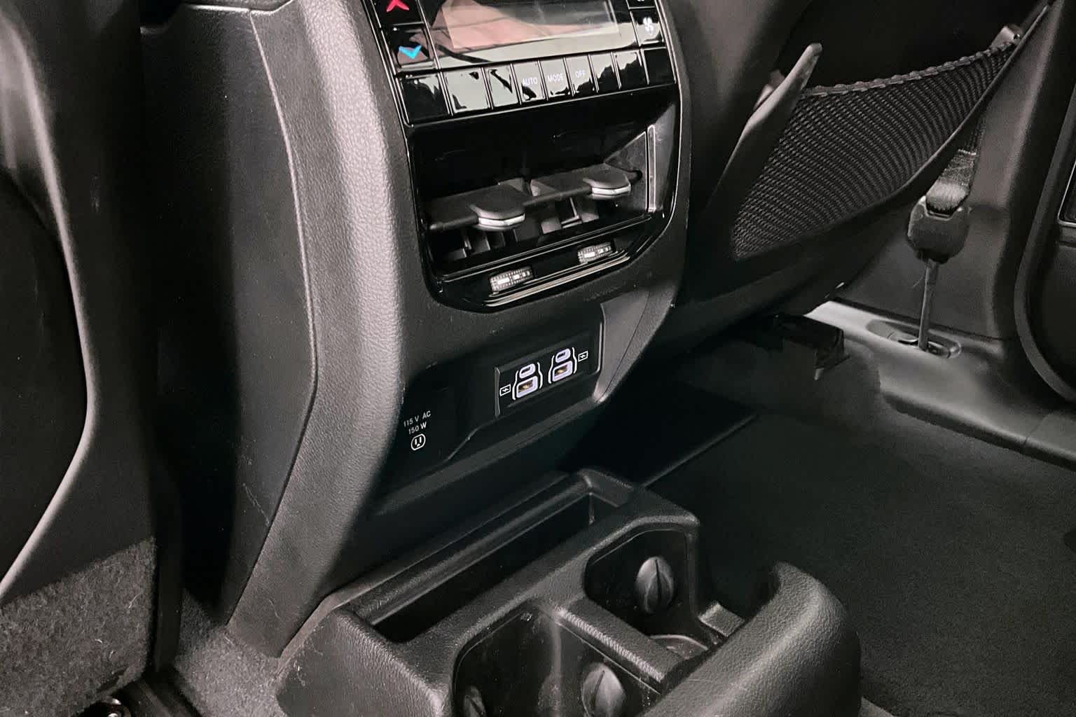 Thumbnail: 2021 Jeep Grand Cherokee L - 28