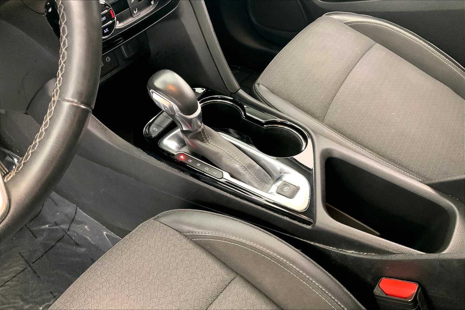 Thumbnail: 2020 Buick Encore GX - 17