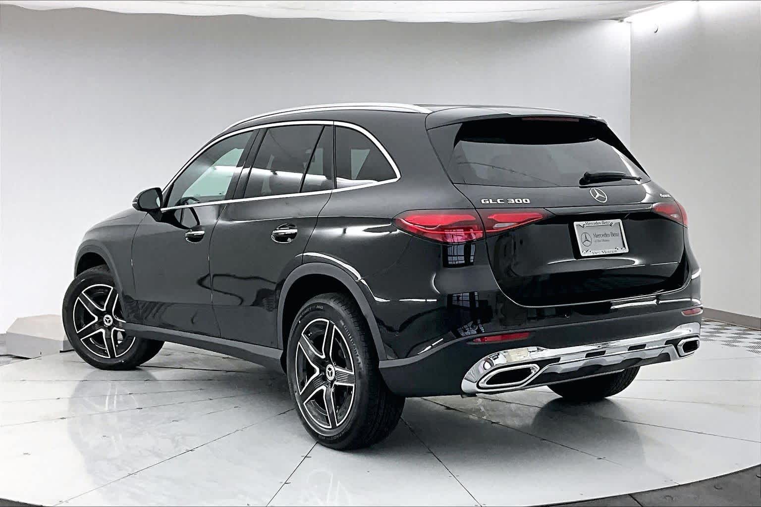 Thumbnail: 2026 Mercedes-Benz GLC - 4