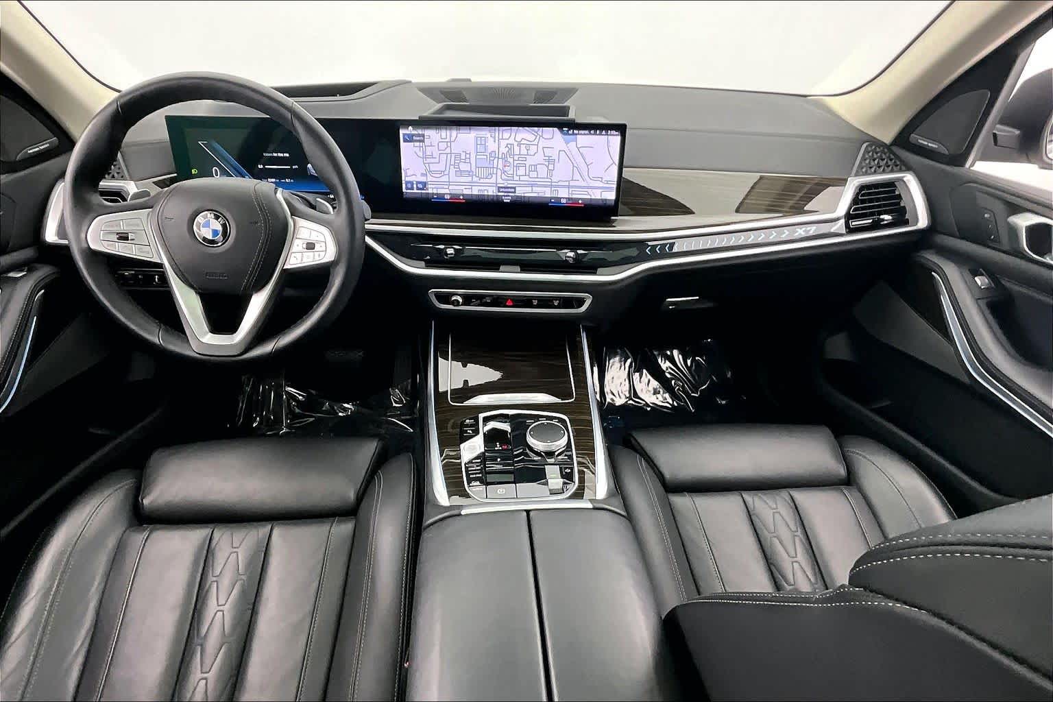 Thumbnail: 2023 BMW X7 - 10