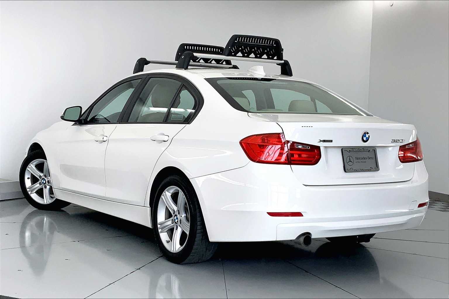 Thumbnail: 2014 BMW 3 Series - 4