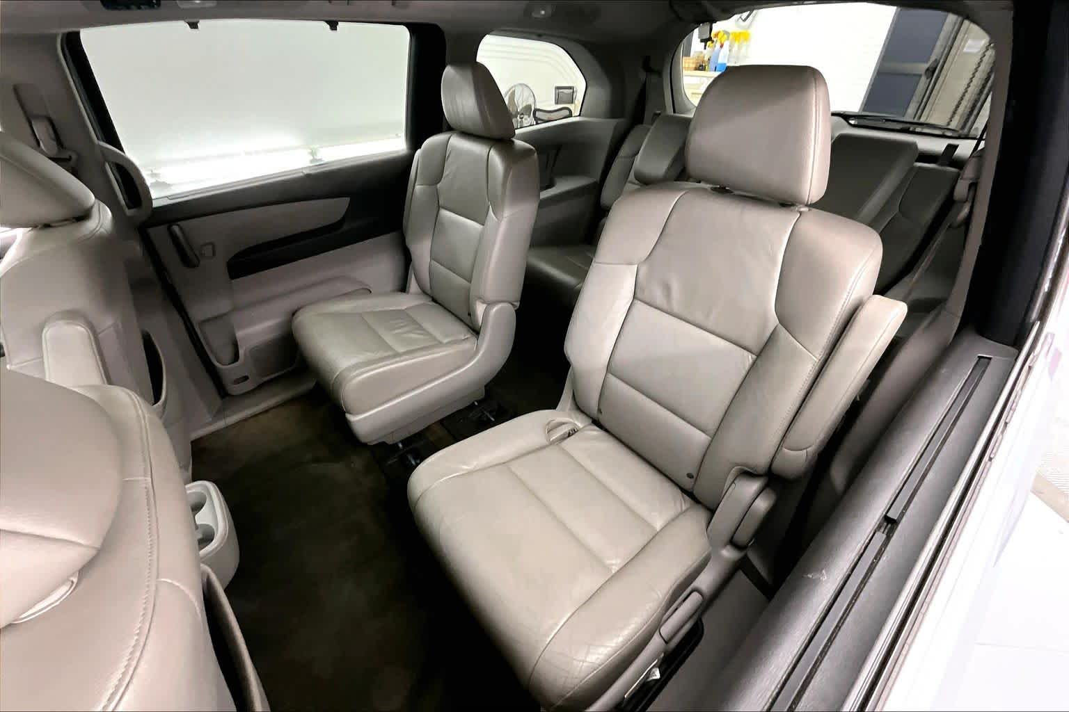 Thumbnail: 2011 Honda Odyssey - 13