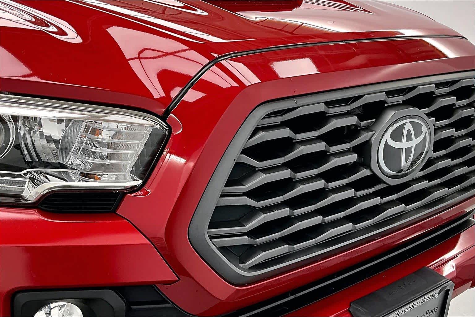 Thumbnail: 2020 Toyota Tacoma - 25