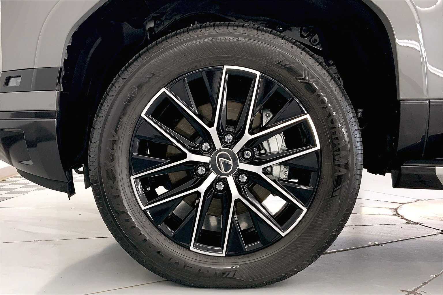 Thumbnail: 2024 Lexus GX - 8