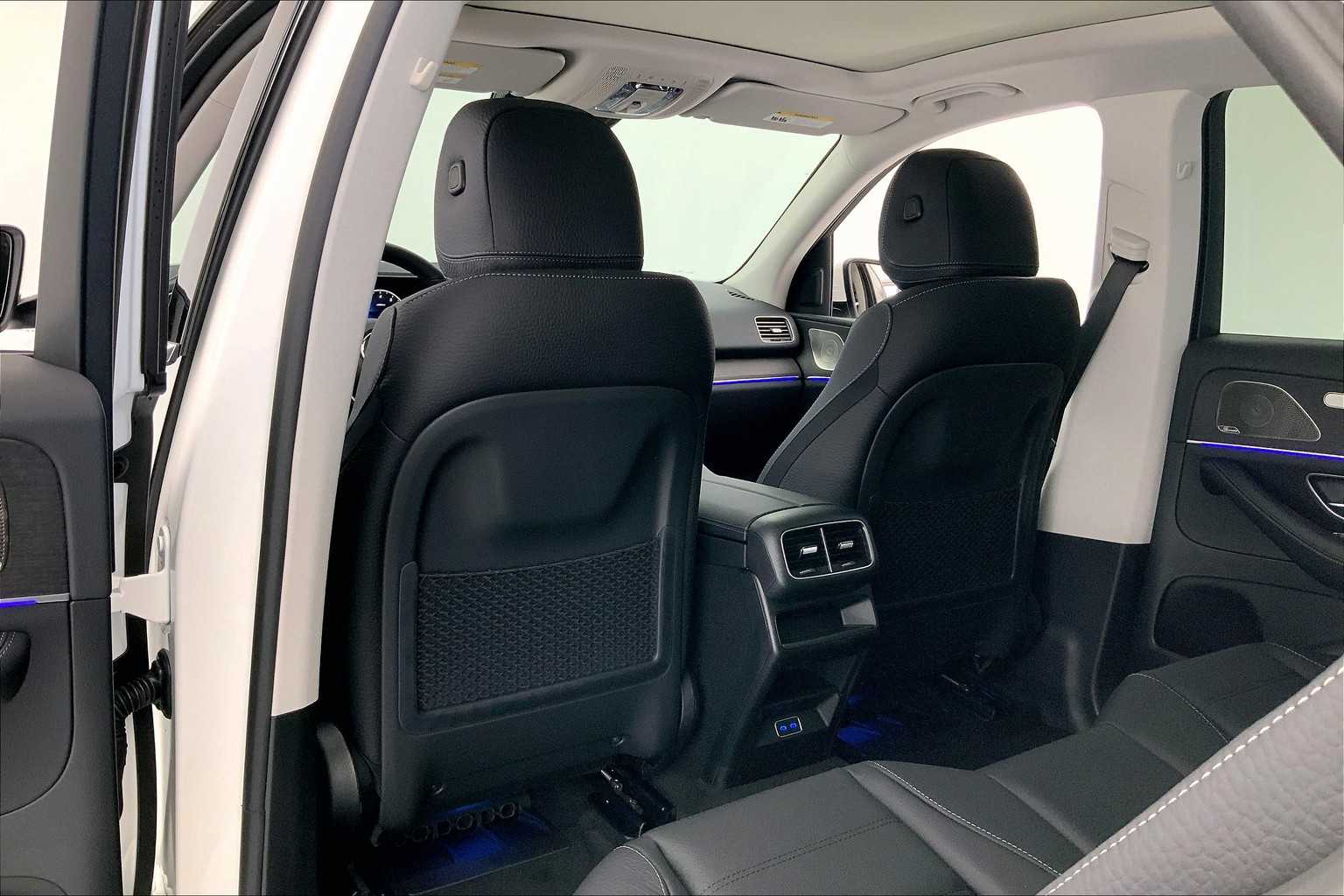 Thumbnail: 2026 Mercedes-Benz GLE - 12