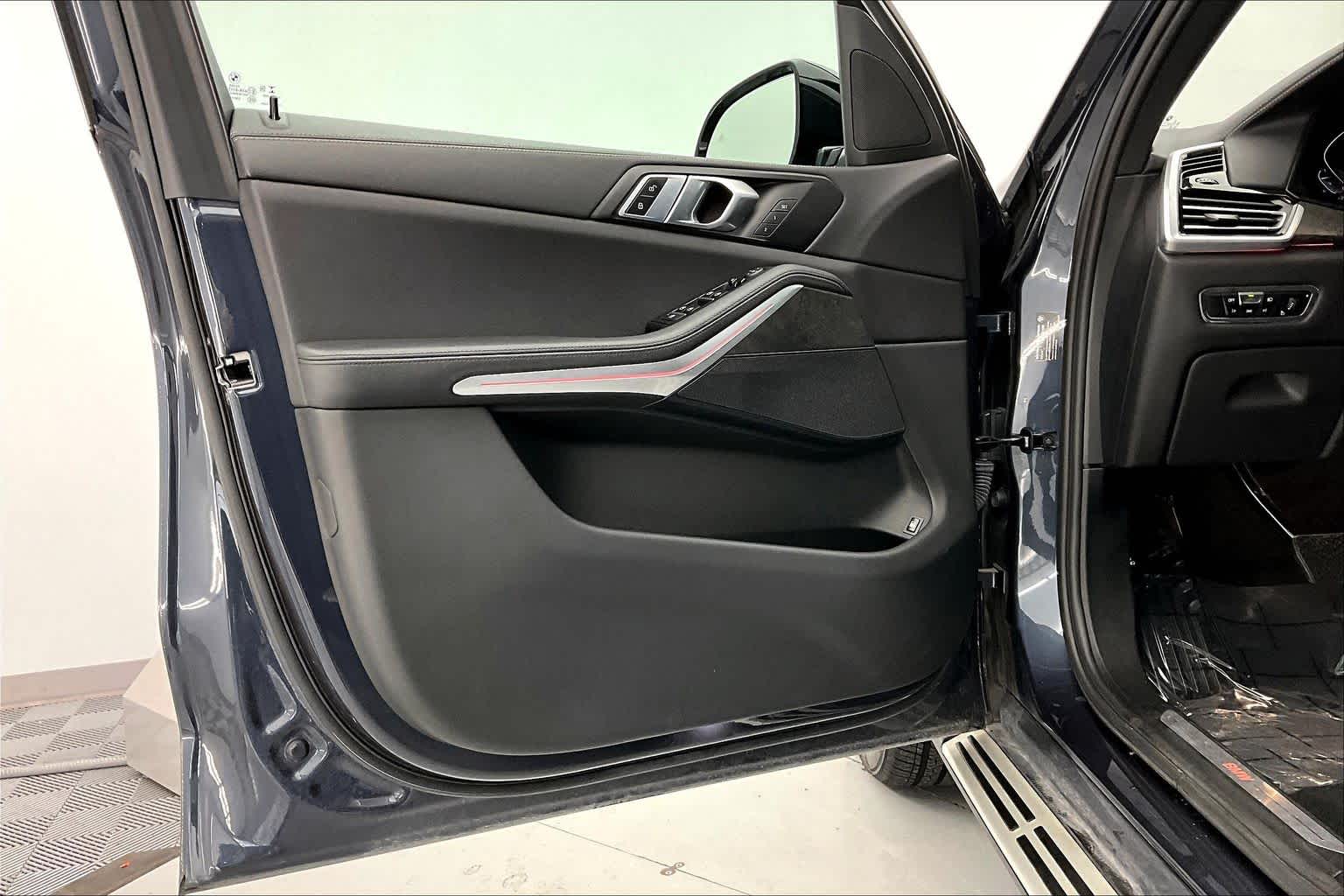 Thumbnail: 2022 BMW X5 - 23