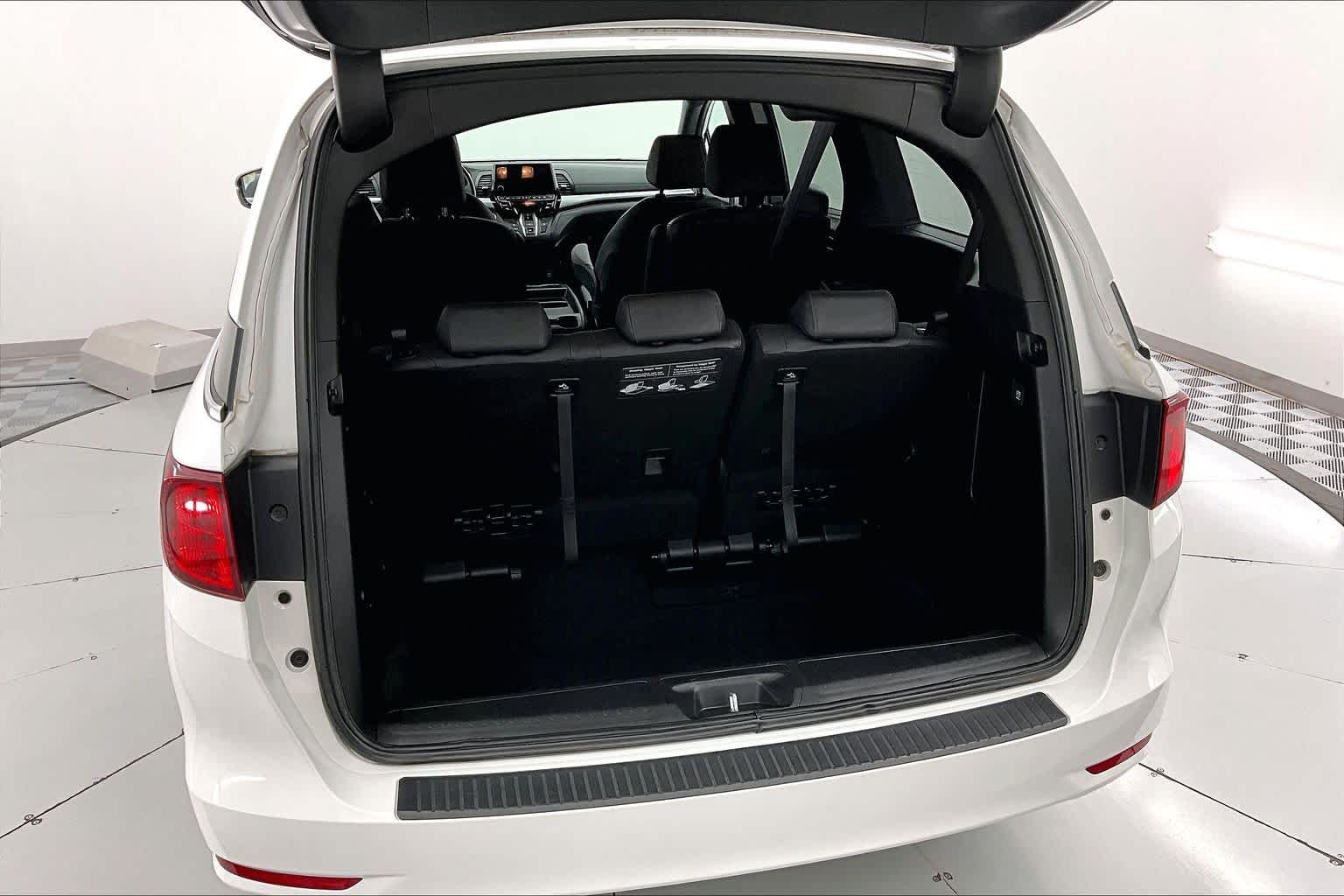 Thumbnail: 2023 Honda Odyssey - 19