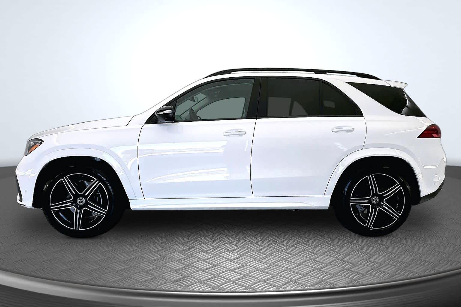 Thumbnail: 2026 Mercedes-Benz GLE - 3