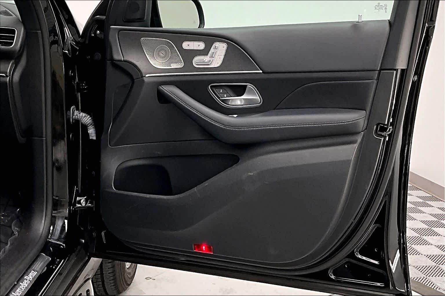 Thumbnail: 2022 Mercedes-Benz GLE - 24