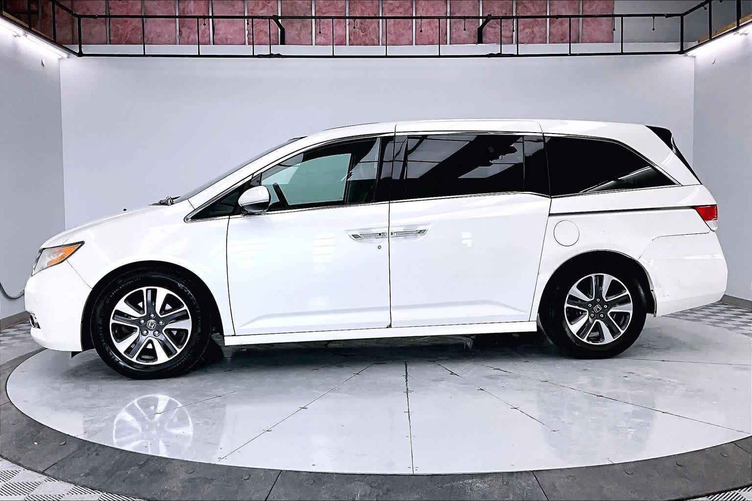 Thumbnail: 2014 Honda Odyssey - 3