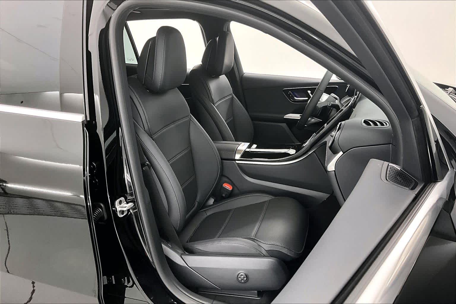 Thumbnail: 2026 Mercedes-Benz GLC - 14