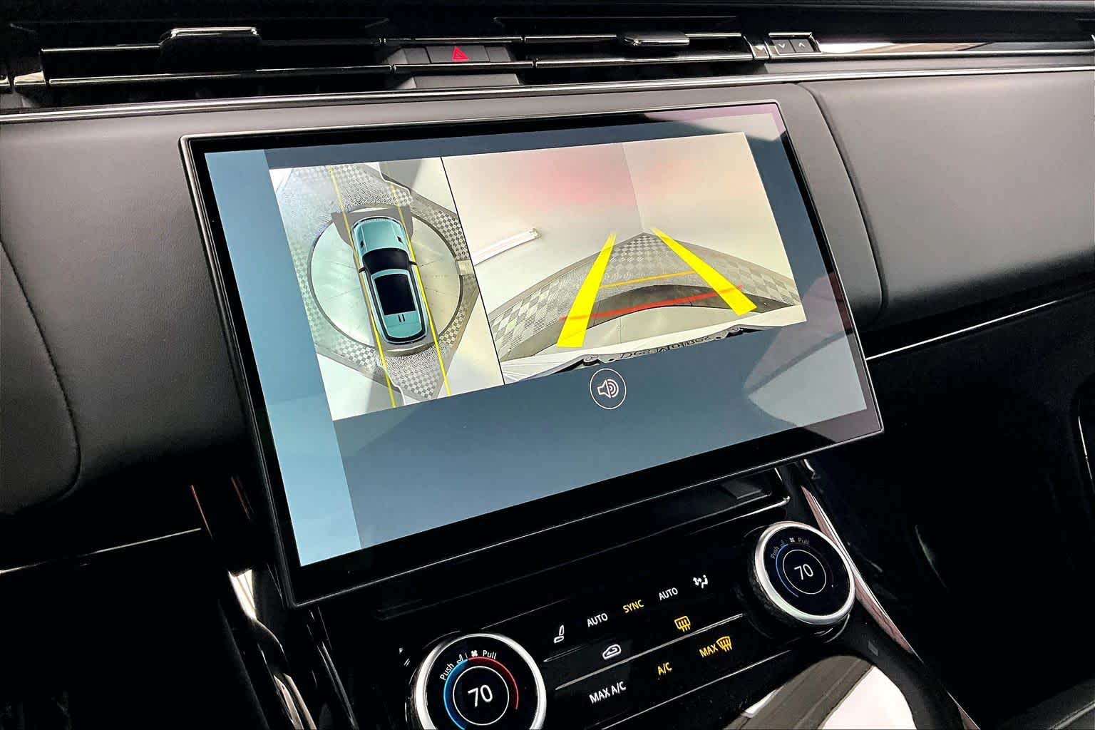 Thumbnail: 2023 Land Rover Range Rover Sport - 21