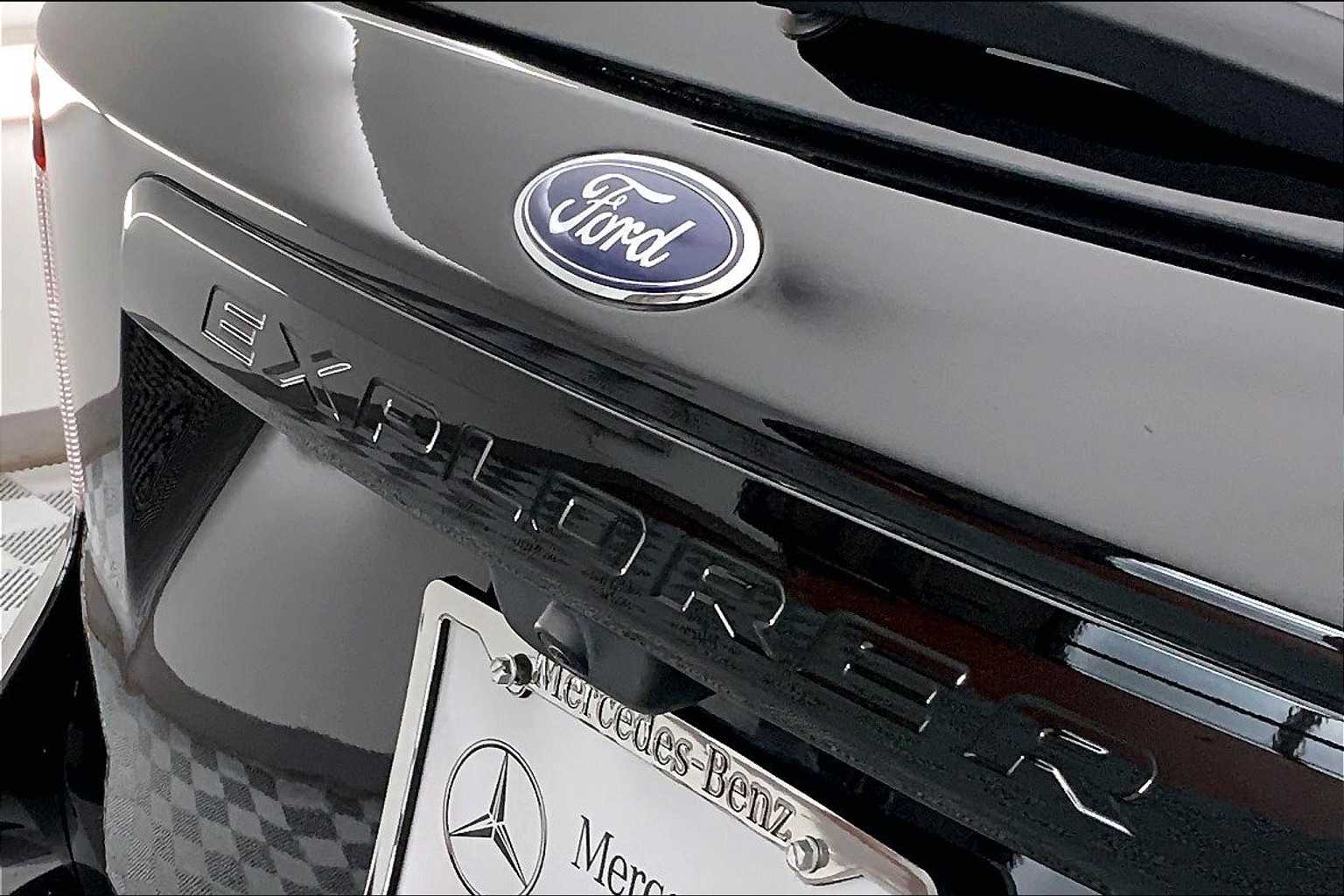 Thumbnail: 2023 Ford Explorer - 7