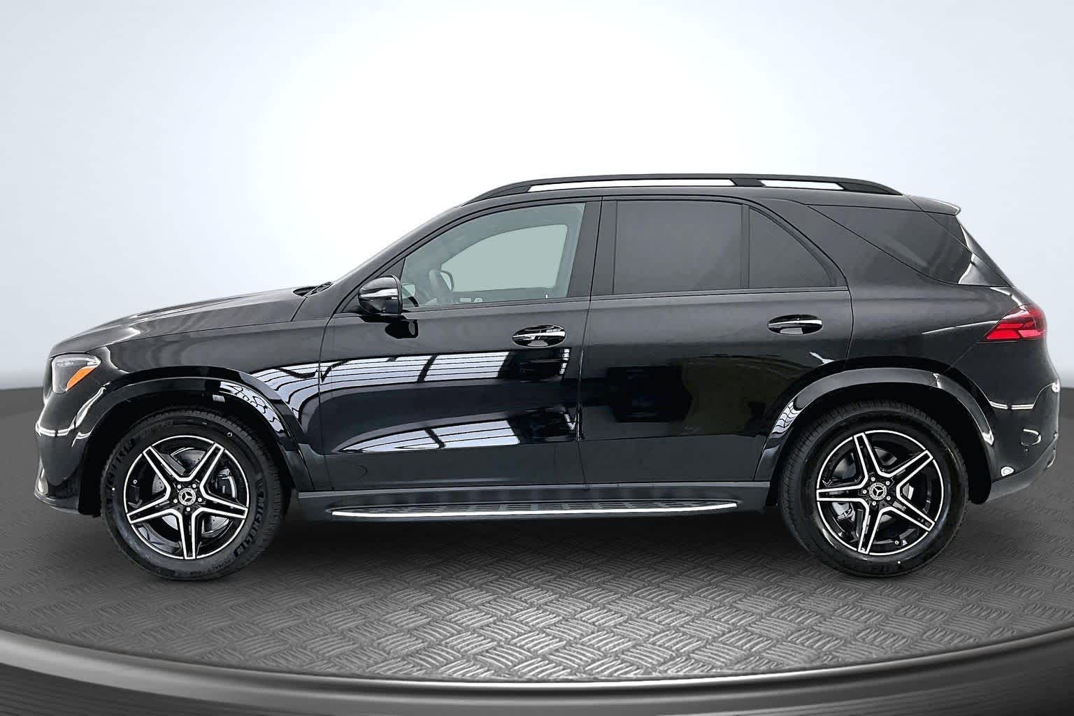 Thumbnail: 2026 Mercedes-Benz GLE - 3