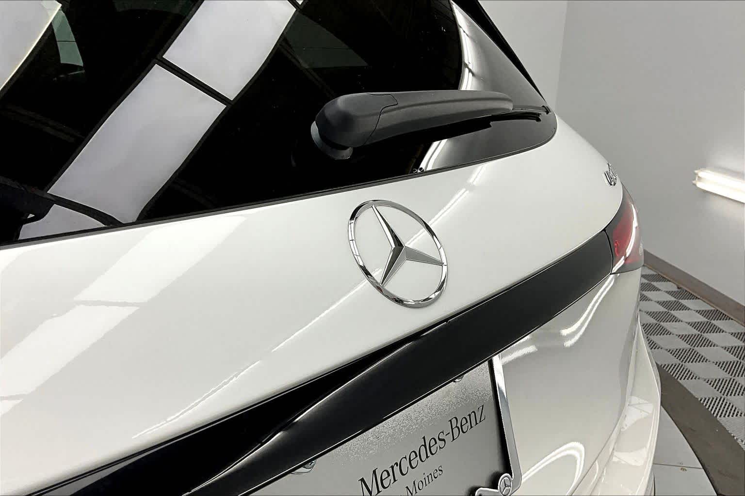Thumbnail: 2026 Mercedes-Benz GLC - 7