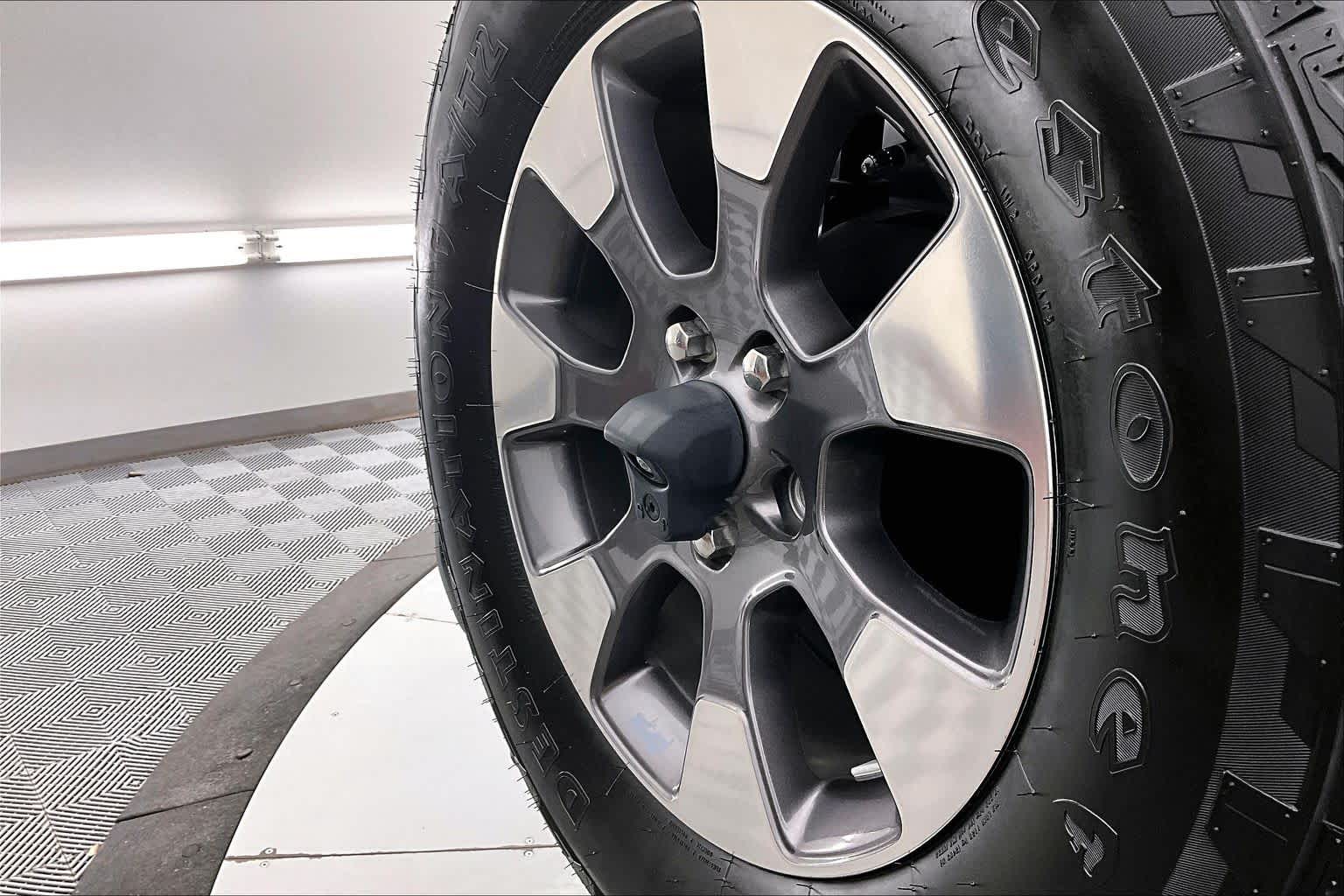 Thumbnail: 2018 Jeep Wrangler - 7