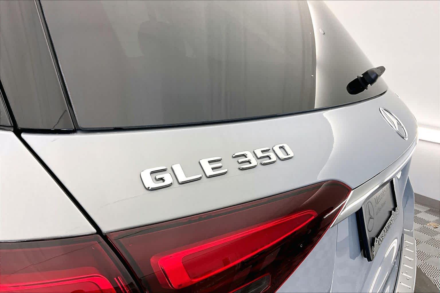 Thumbnail: 2026 Mercedes-Benz GLE - 7