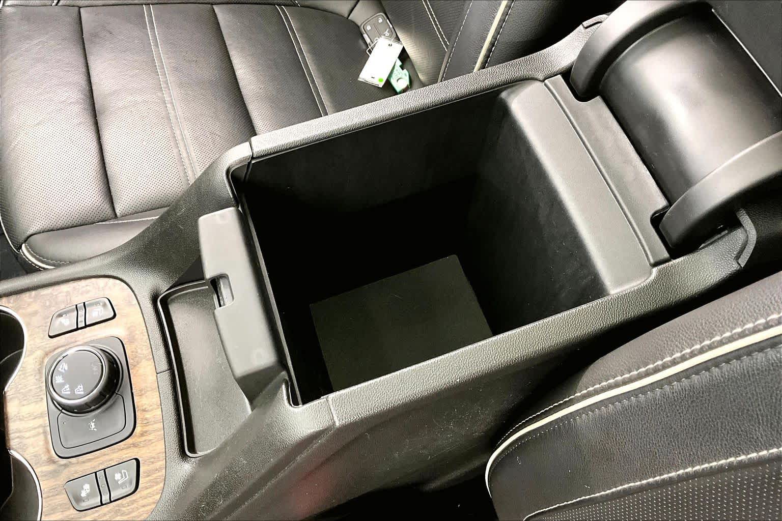 Thumbnail: 2020 GMC Acadia - 28