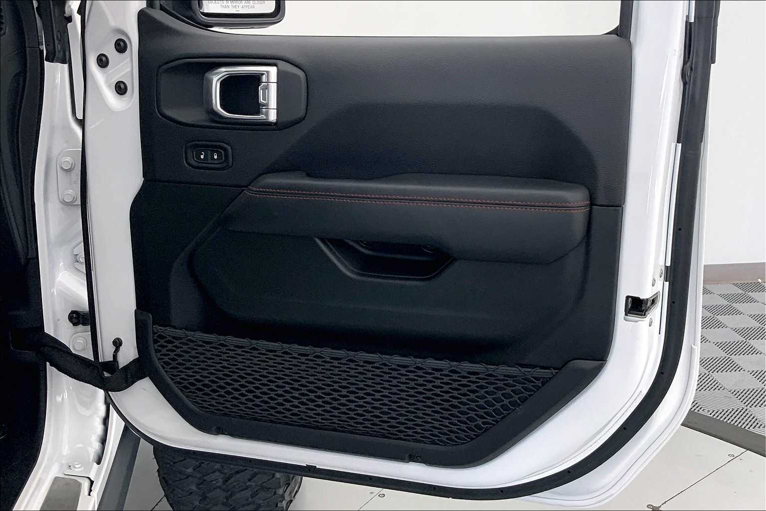 Thumbnail: 2021 Jeep Wrangler - 23