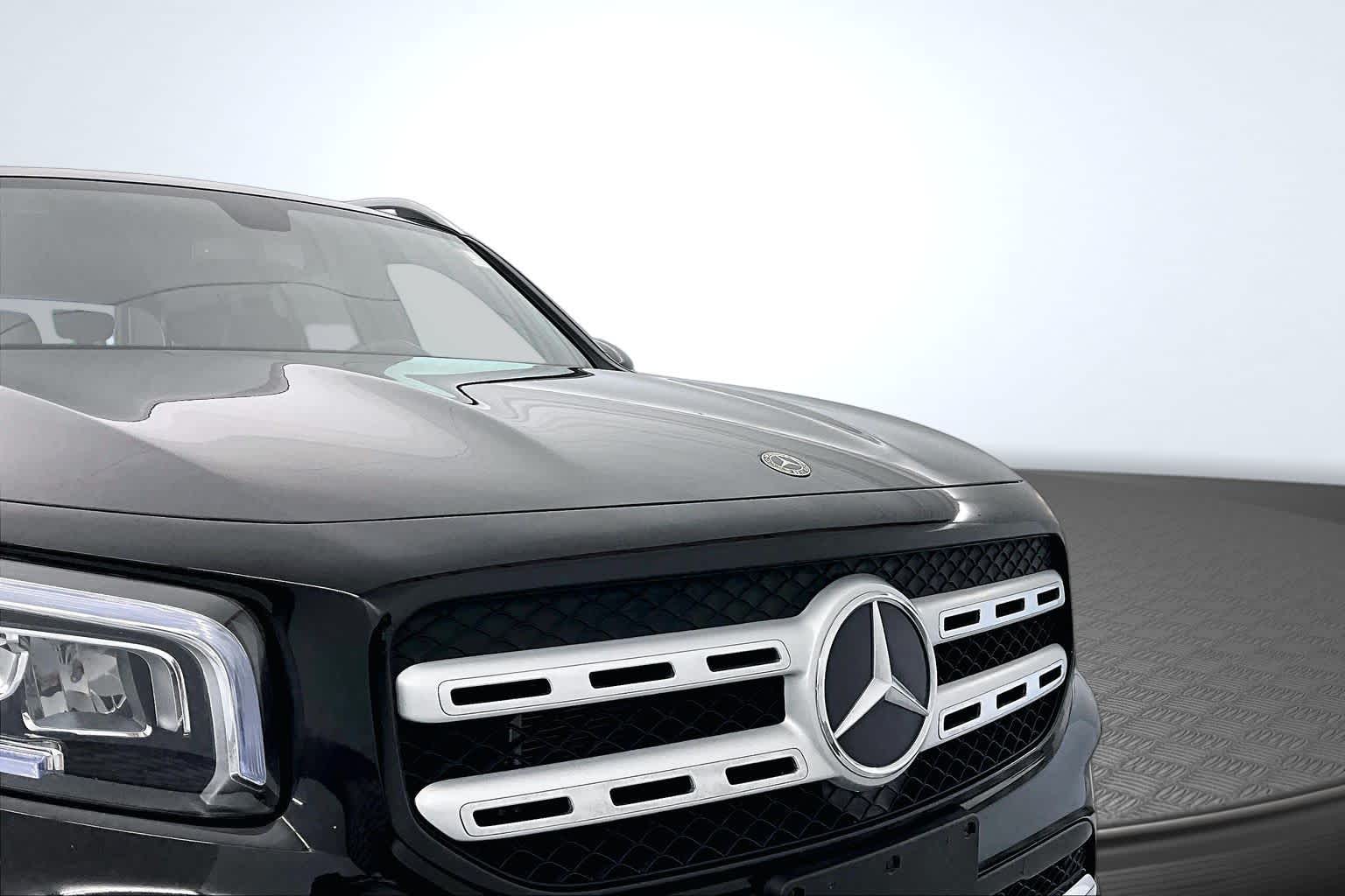 Thumbnail: 2021 Mercedes-Benz GLB - 25