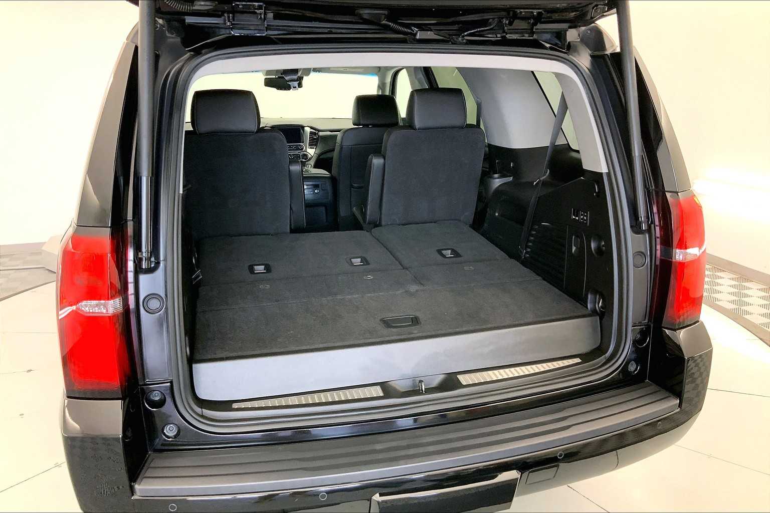 2018 Chevrolet Tahoe LT 19