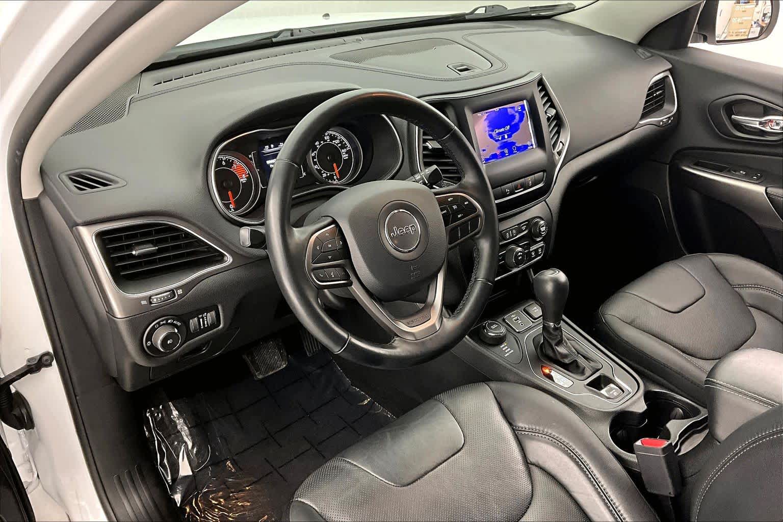 Thumbnail: 2021 Jeep Cherokee - 2