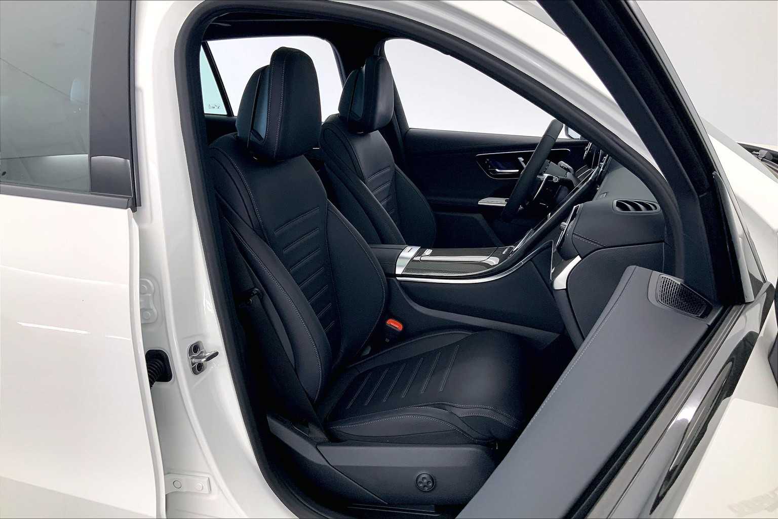 Thumbnail: 2026 Mercedes-Benz GLC - 14