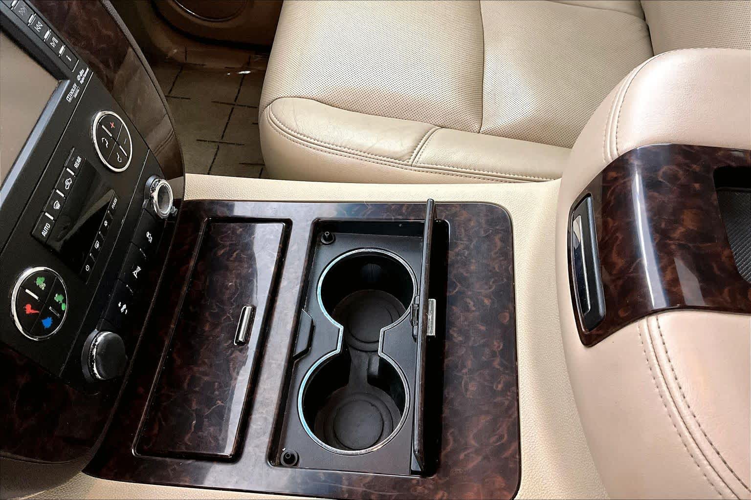 Thumbnail: 2012 GMC Yukon XL - 17