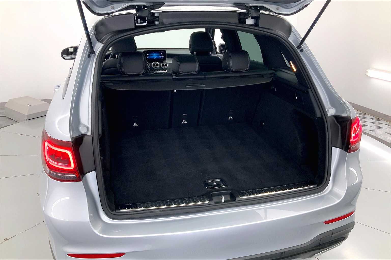 Thumbnail: 2022 Mercedes-Benz GLC - 19