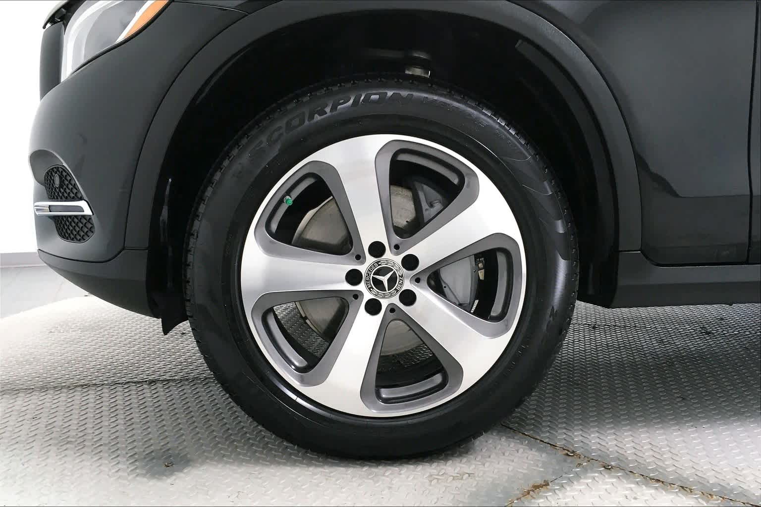 Thumbnail: 2018 Mercedes-Benz GLC - 8