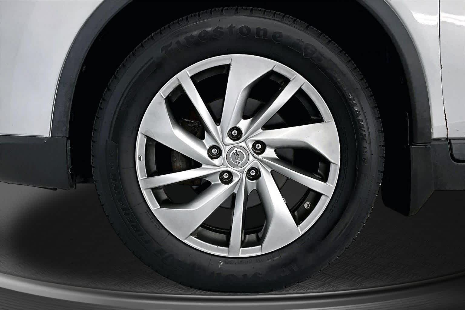 Thumbnail: 2015 Nissan Rogue - 8