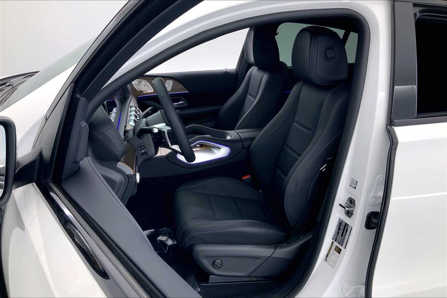 Thumbnail: 2025 Mercedes-Benz GLE - 11