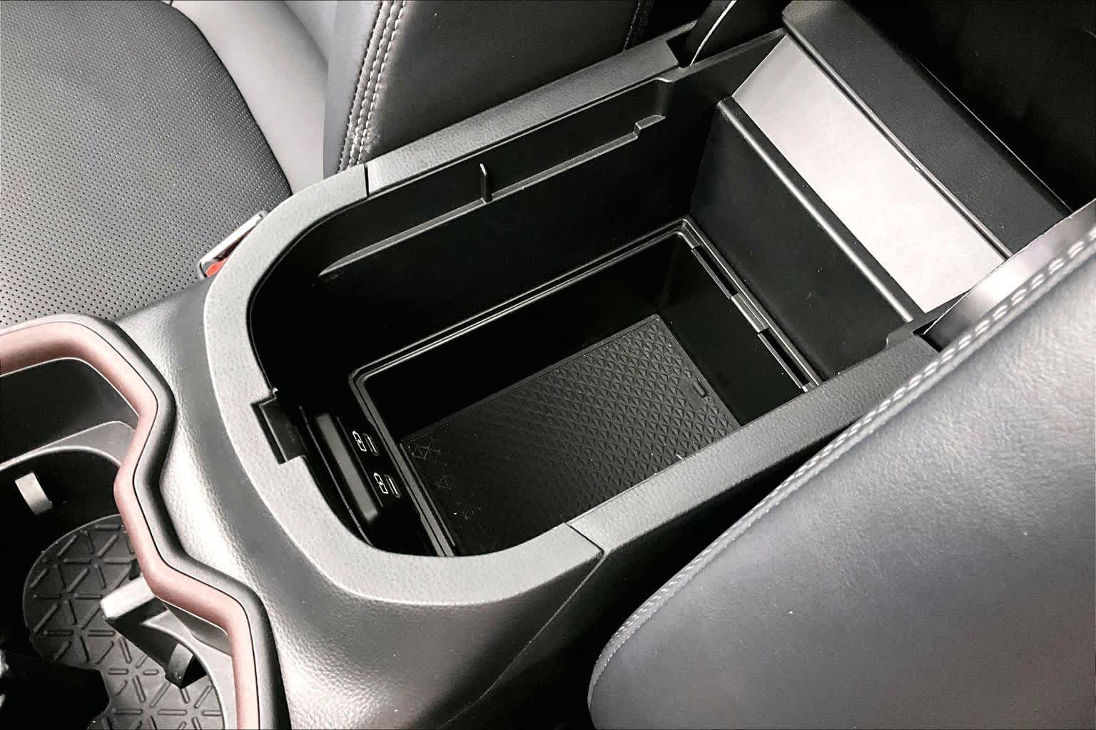 Thumbnail: 2023 Toyota RAV4 - 28