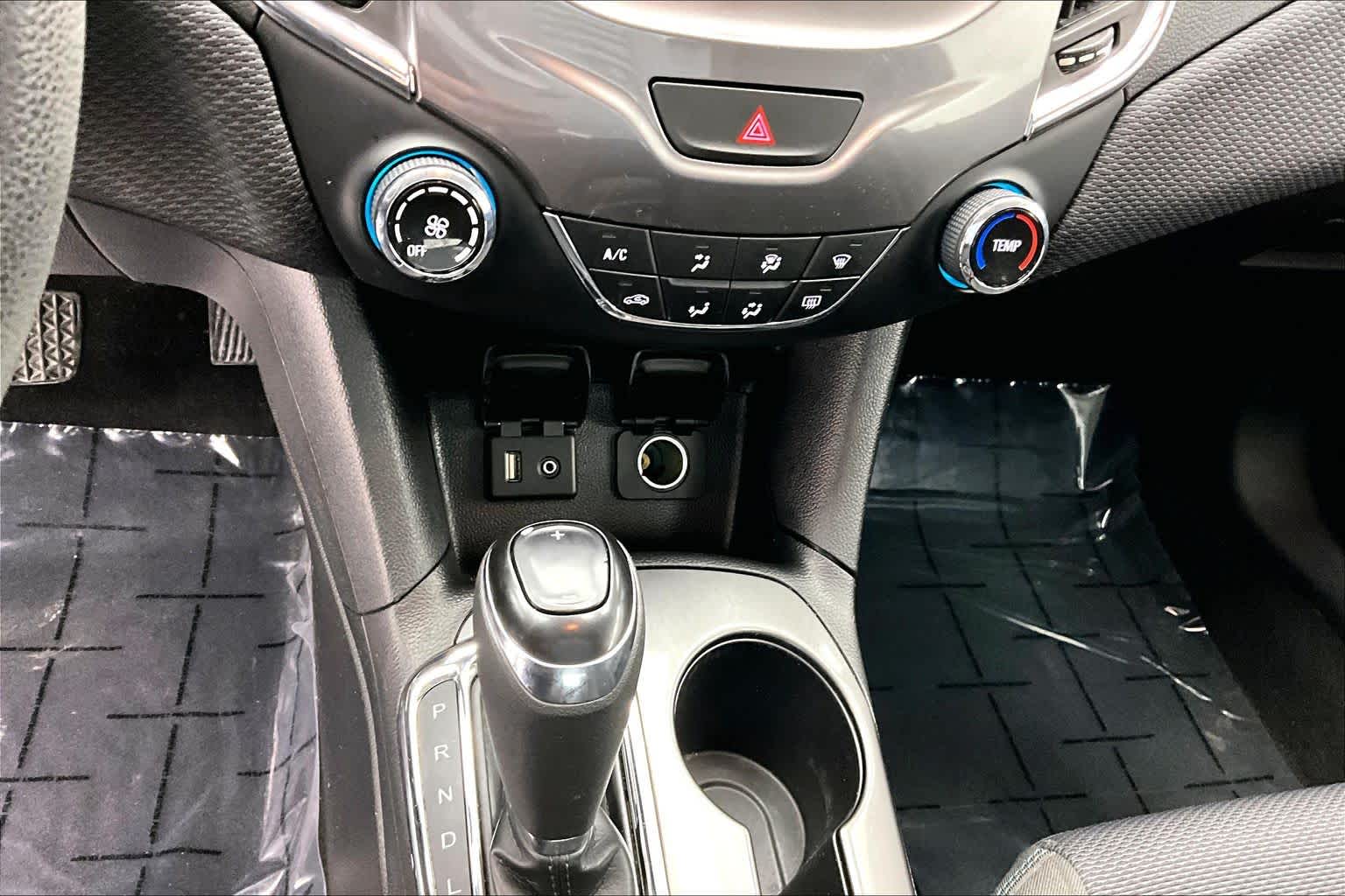 Thumbnail: 2018 Chevrolet Cruze - 27