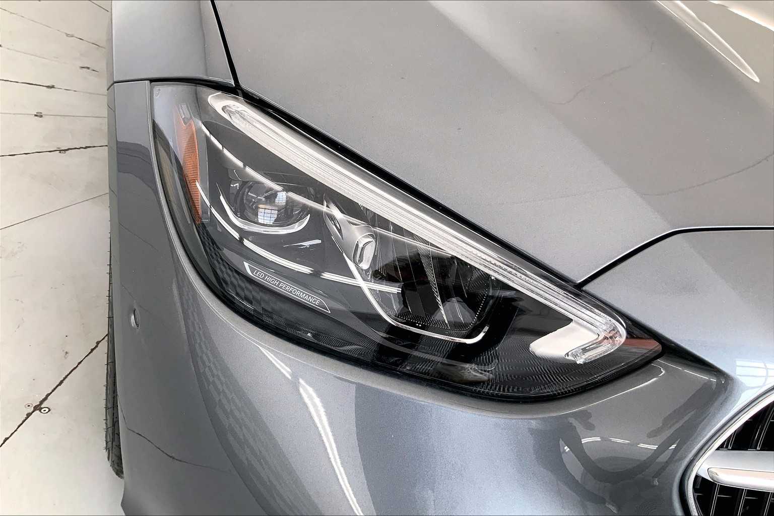 Thumbnail: 2025 Mercedes-Benz C-Class - 21