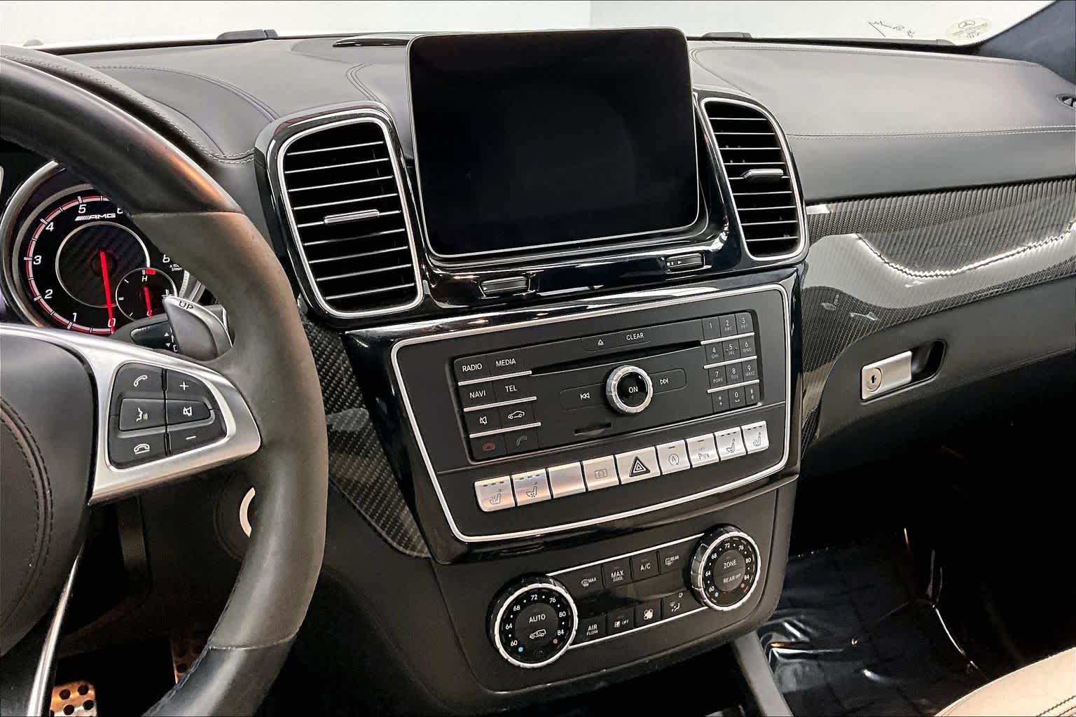 Thumbnail: 2018 Mercedes-Benz GL-Class - 16