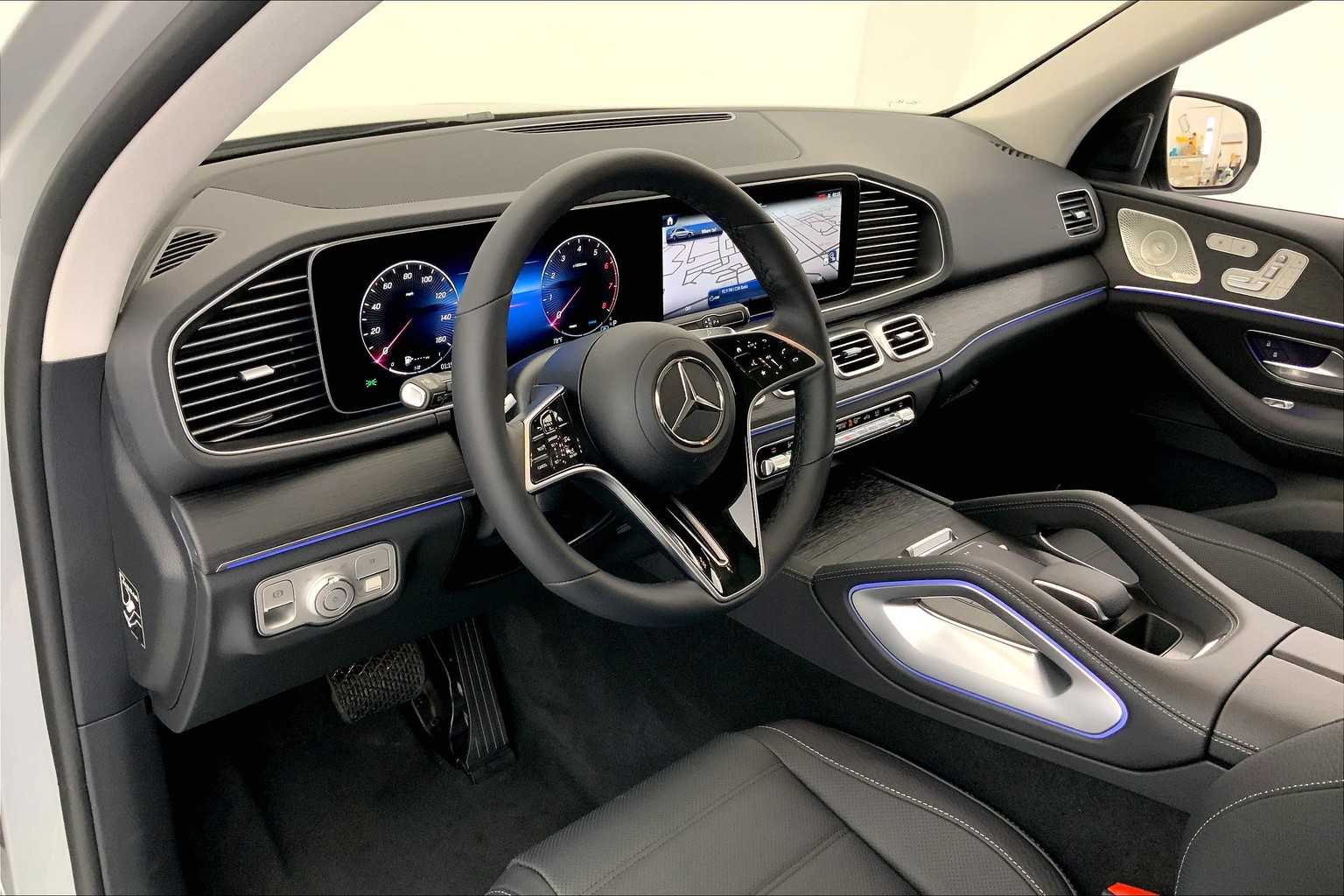 Thumbnail: 2026 Mercedes-Benz GLE - 2