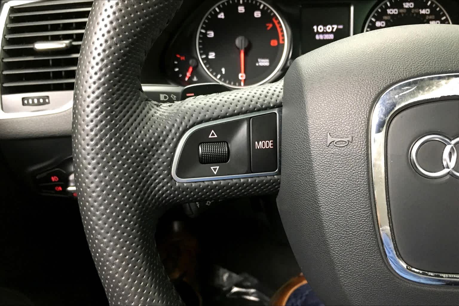 Thumbnail: 2012 Audi Q5 - 16