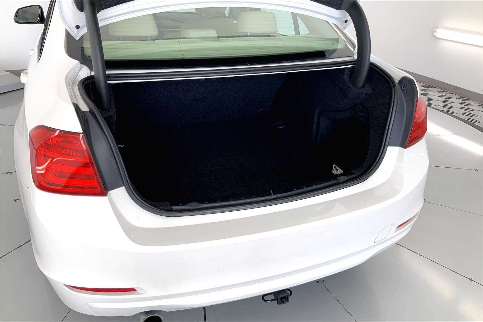 Thumbnail: 2014 BMW 3 Series - 19