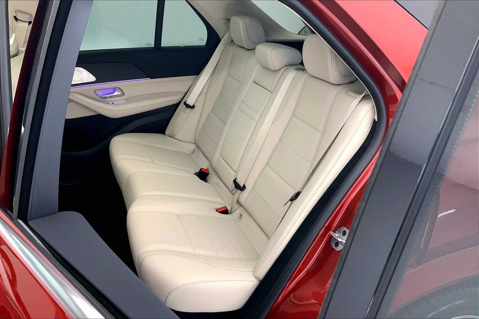 Thumbnail: 2025 Mercedes-Benz GLE - 13