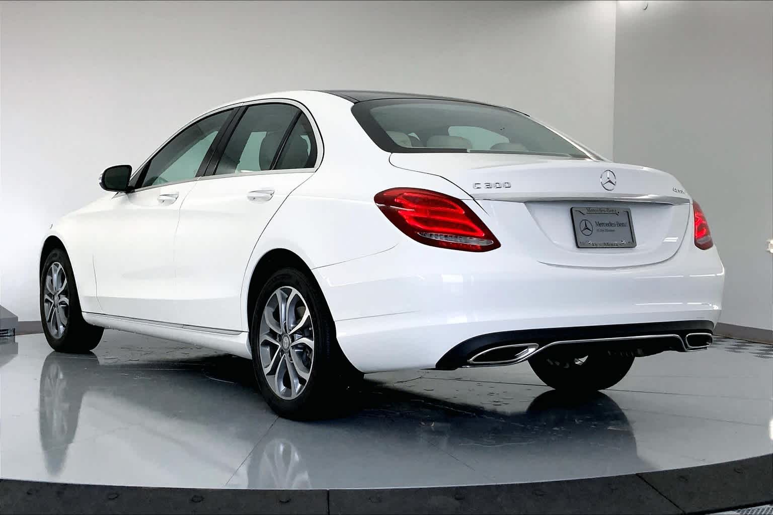 Thumbnail: 2015 Mercedes-Benz C-Class - 4