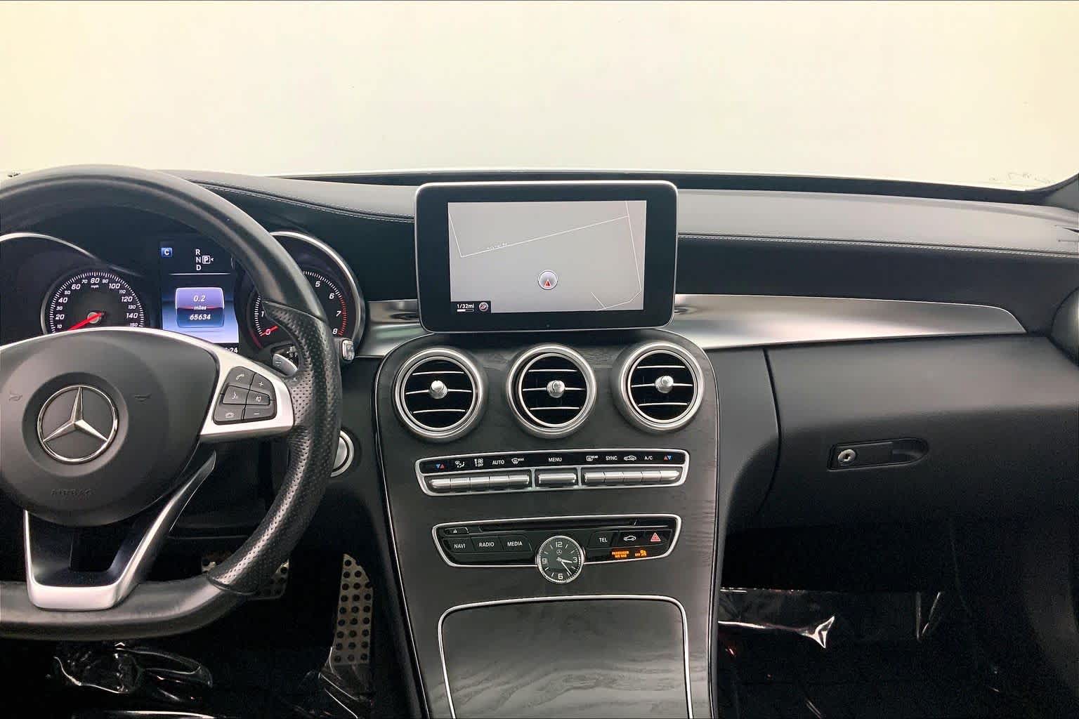 Thumbnail: 2015 Mercedes-Benz C-Class - 16