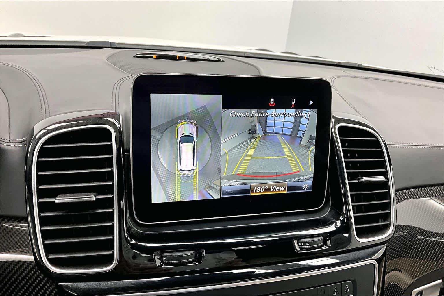 Thumbnail: 2018 Mercedes-Benz GL-Class - 21