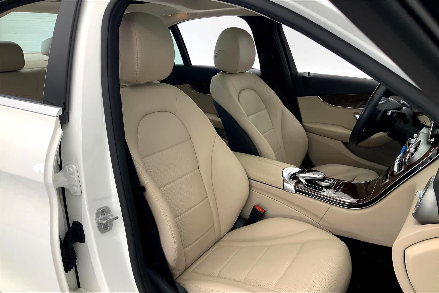 Thumbnail: 2015 Mercedes-Benz C-Class - 14