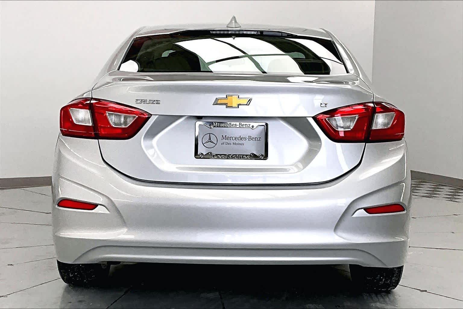 Thumbnail: 2018 Chevrolet Cruze - 5