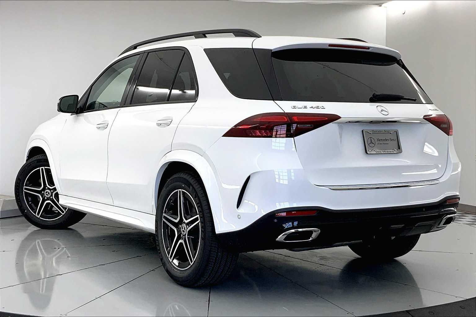 Thumbnail: 2026 Mercedes-Benz GLE - 4