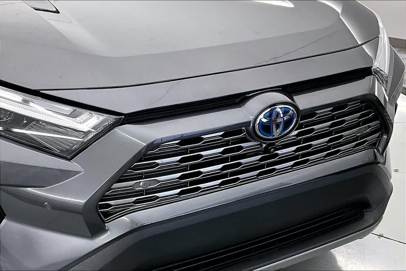 Thumbnail: 2023 Toyota RAV4 - 26